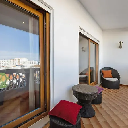 Terrace Apartment *